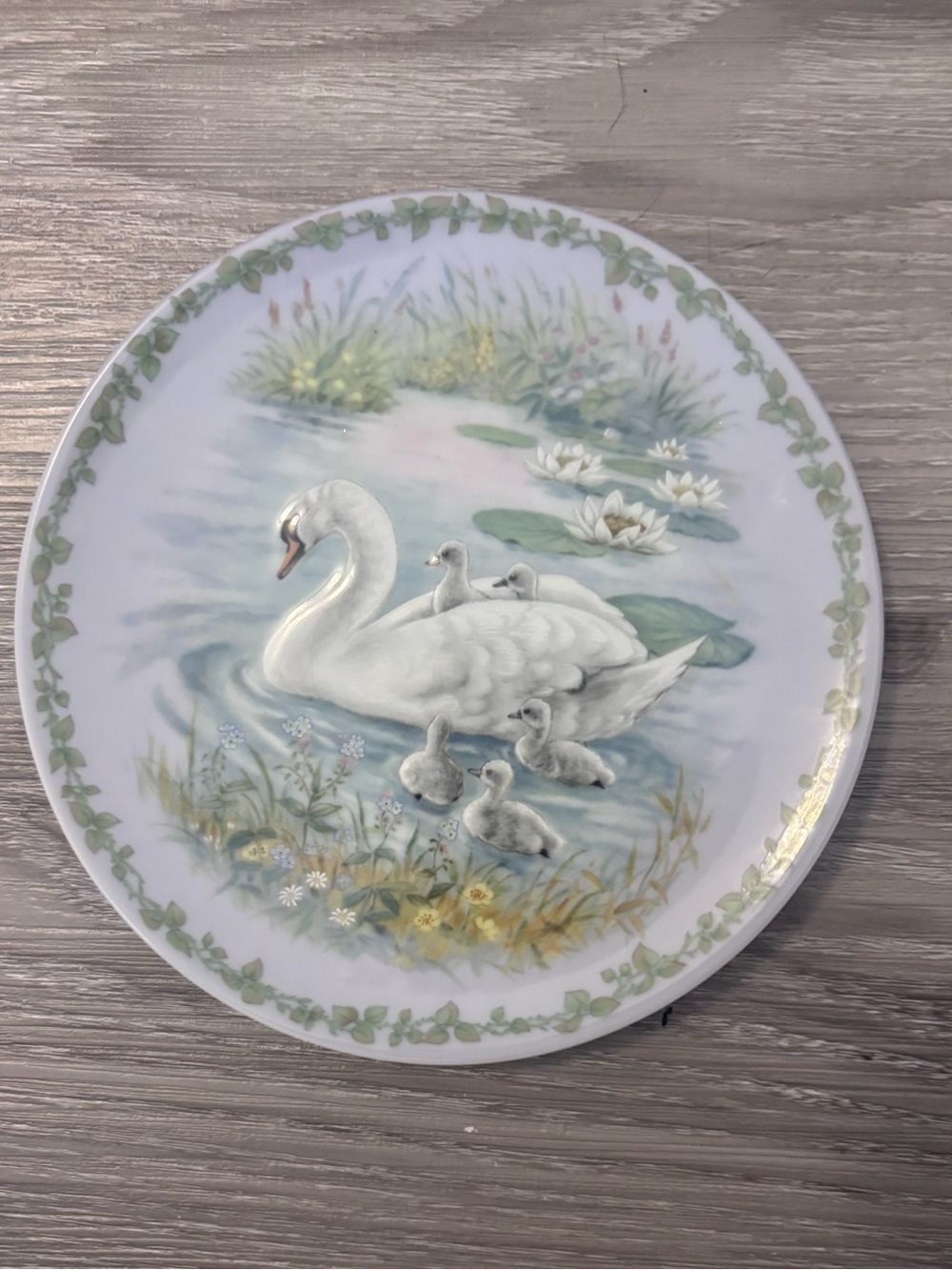 Royal Copenhagen The Swans porcelain plate -Authentic Collector's Set